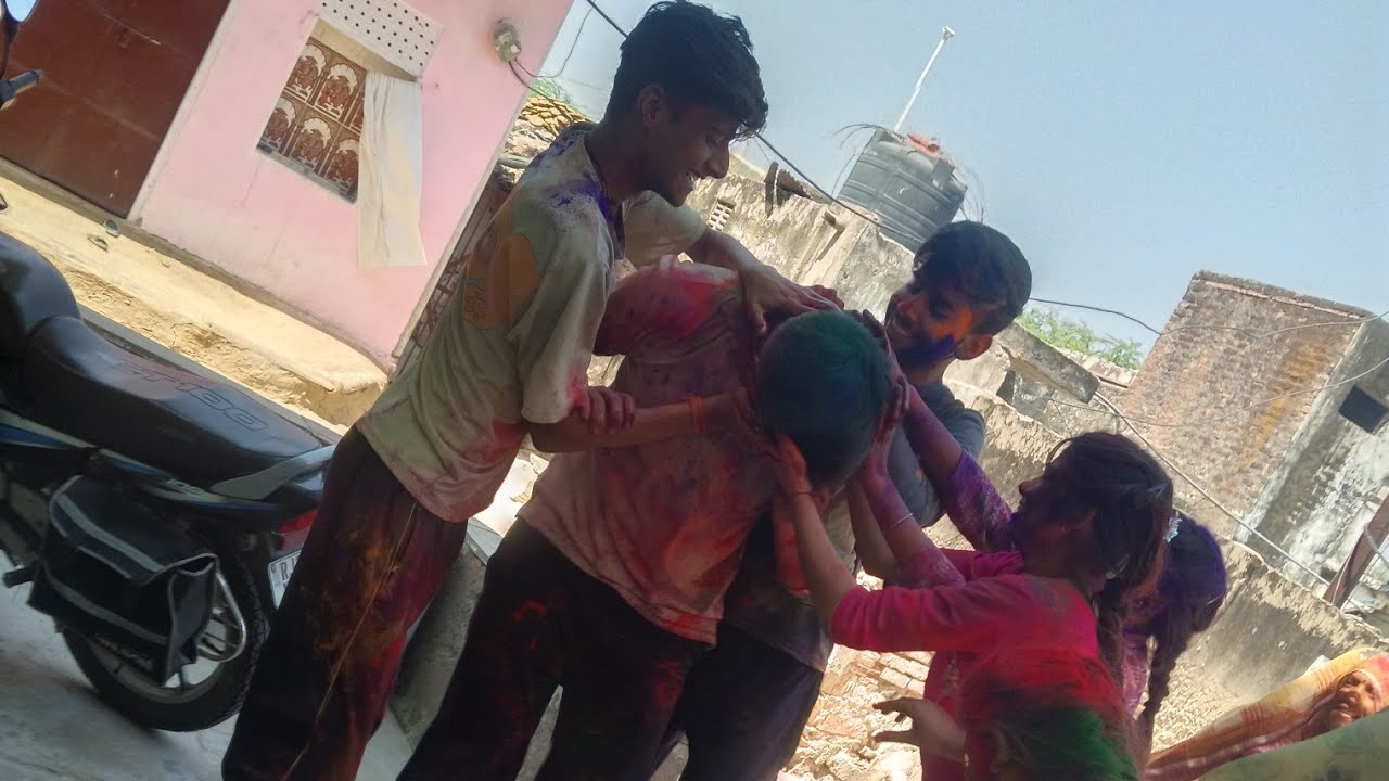 Jijaji ke sath holi...।। Holi hi kahede 😁 ।। 