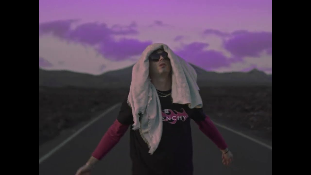 Fashion Forty - J*nkie (Official Video)