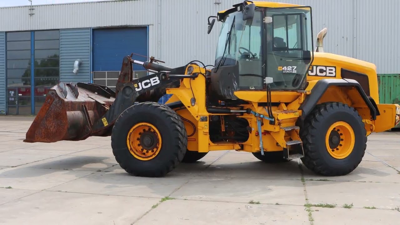 BW46 JCB 427ZX; year 2020