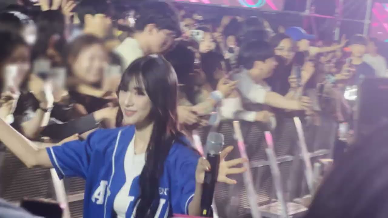 20250527 에이핑크 - LUV [아주대 대동제 DAY1]