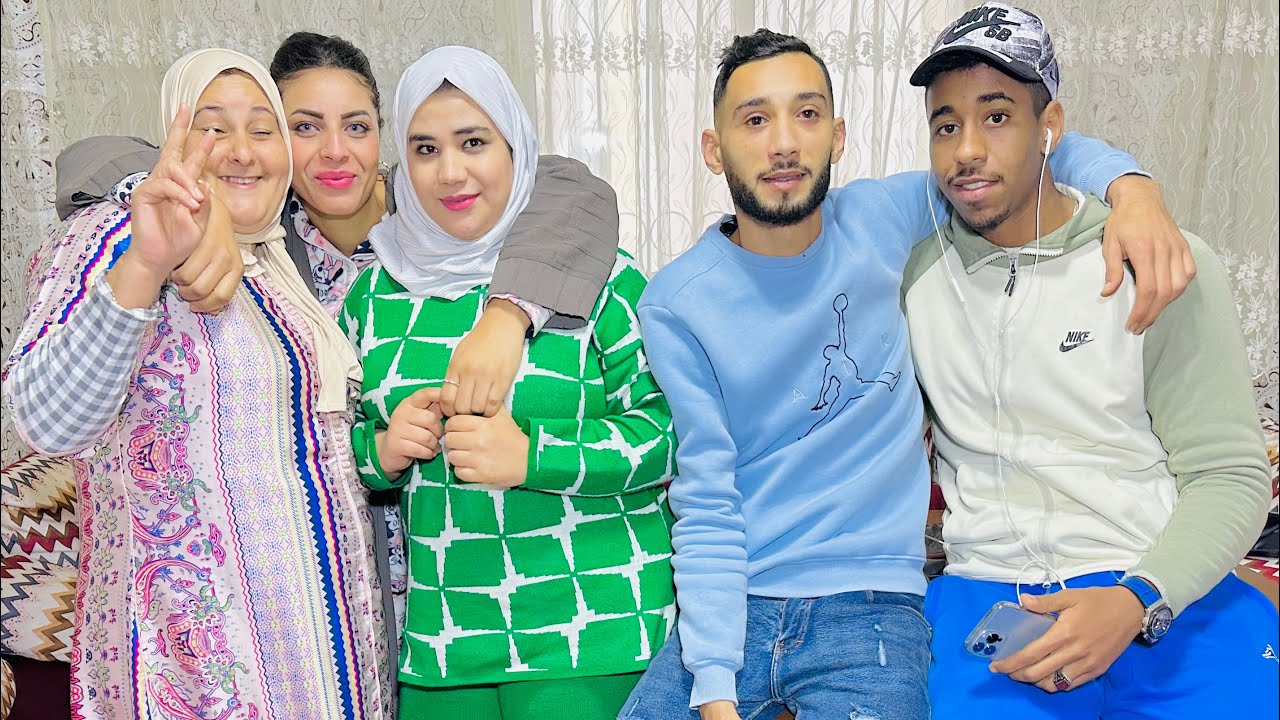 أجيو تعيشو 😂معنا  أجواء 🫣كواليس فيلم 🎥manal zaim 🧕🏻و Marwan patotcho 🤍