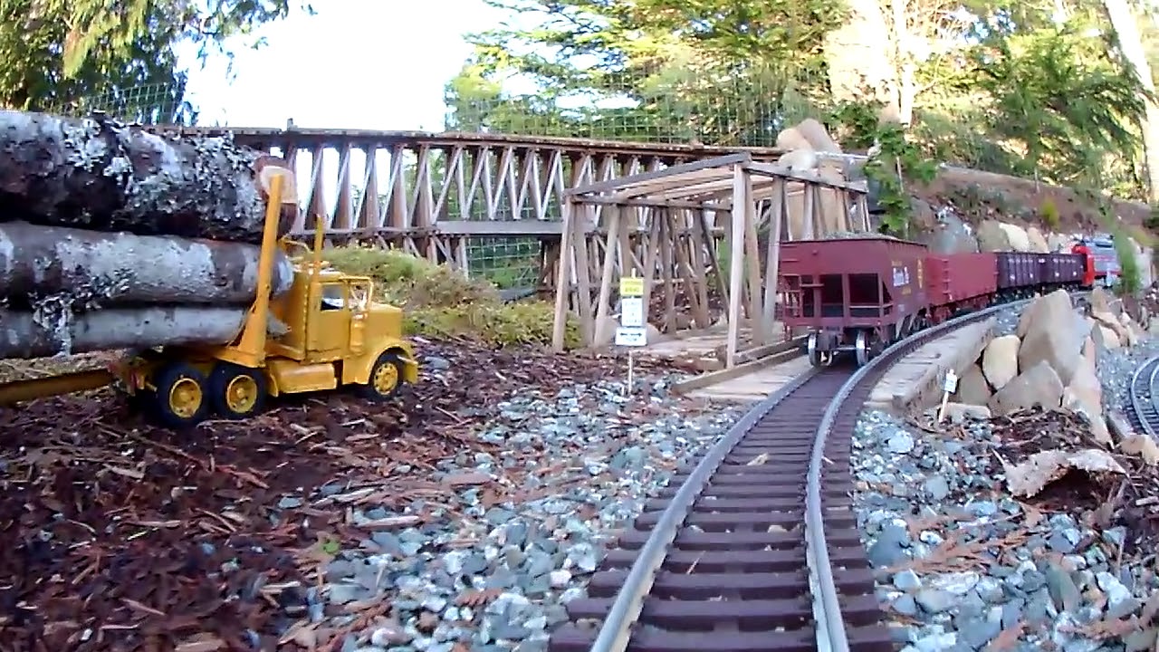 new garden train layout and rc boat pond 10