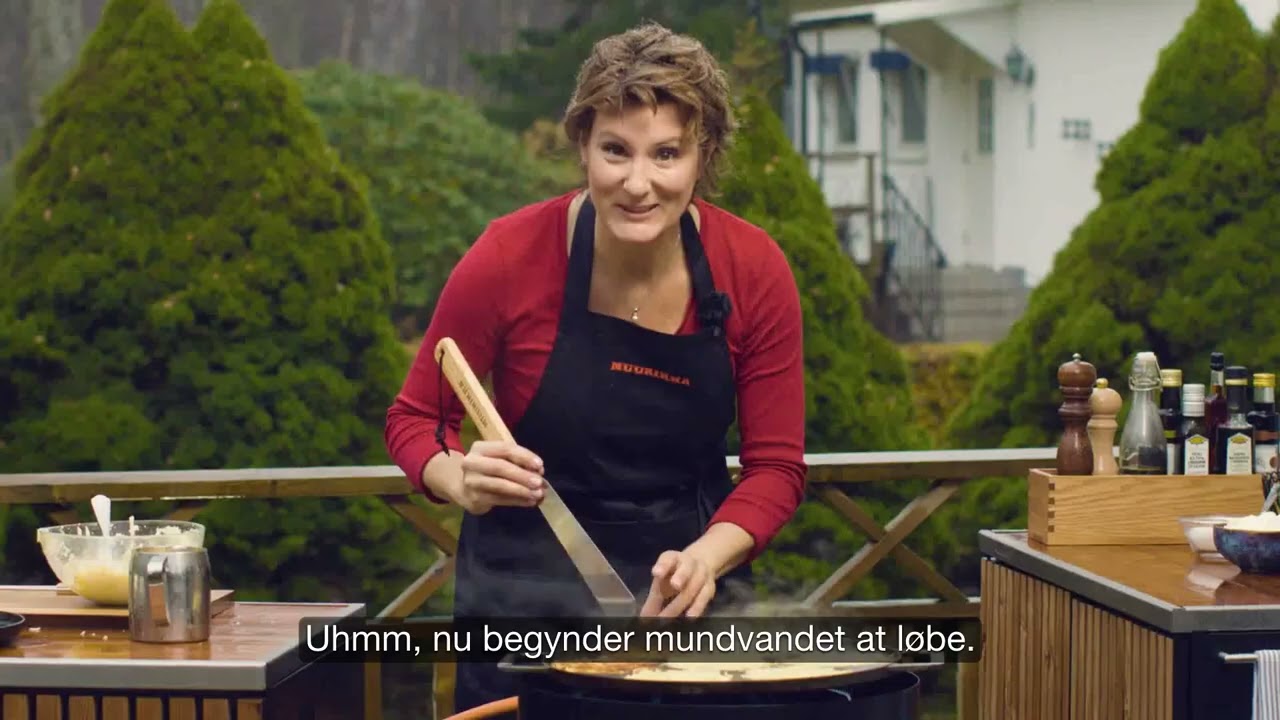 Luksuskartoffelkager toppet med en masse godt. Udend&oslash;rs madlavning, n&aring;r det er beds.