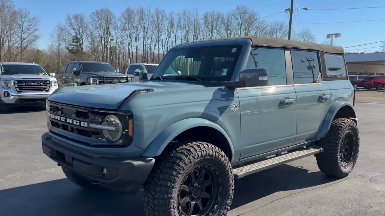 2022 Ford Bronco Outer Banks