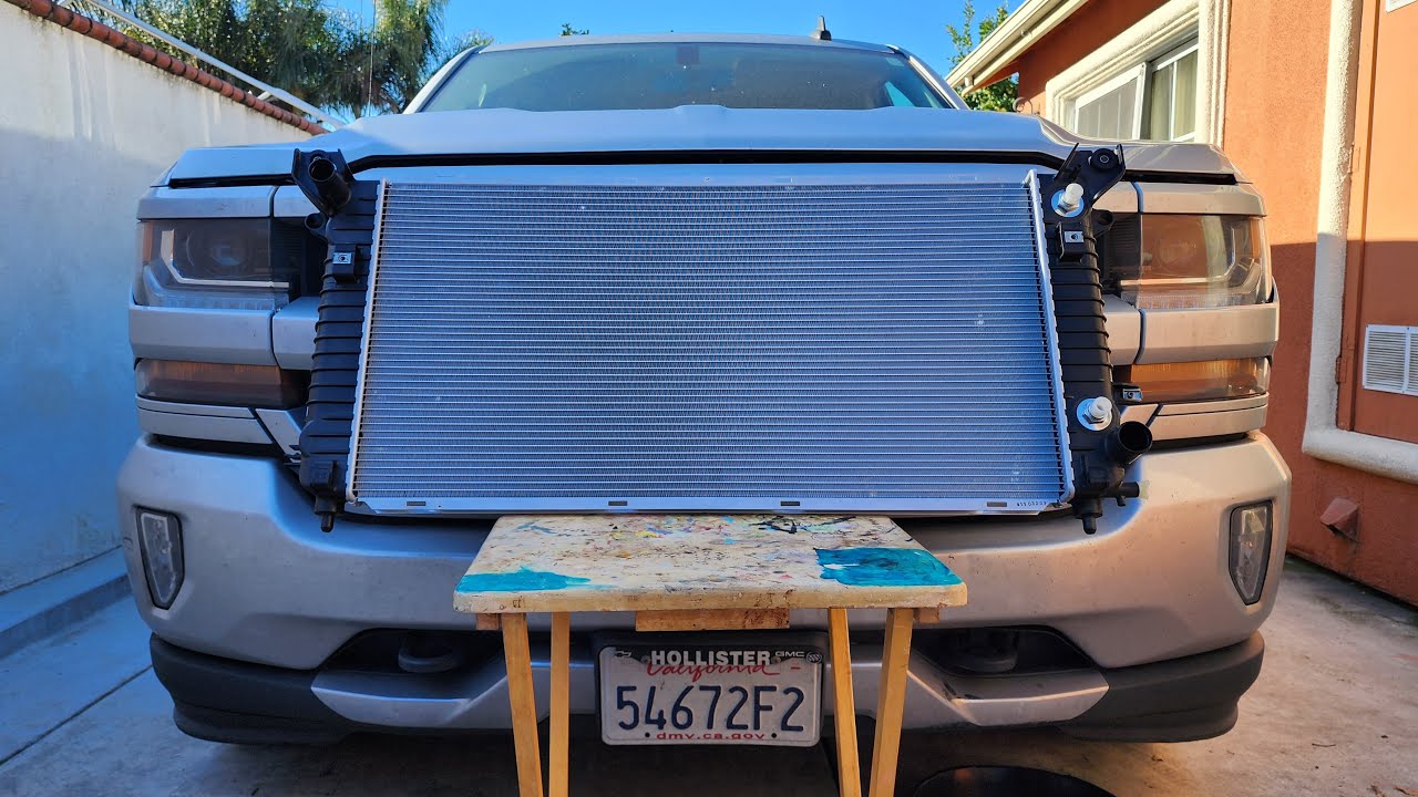 Chevrolet Silverado/GMC Sierra (5.3L) - Radiator Replacement