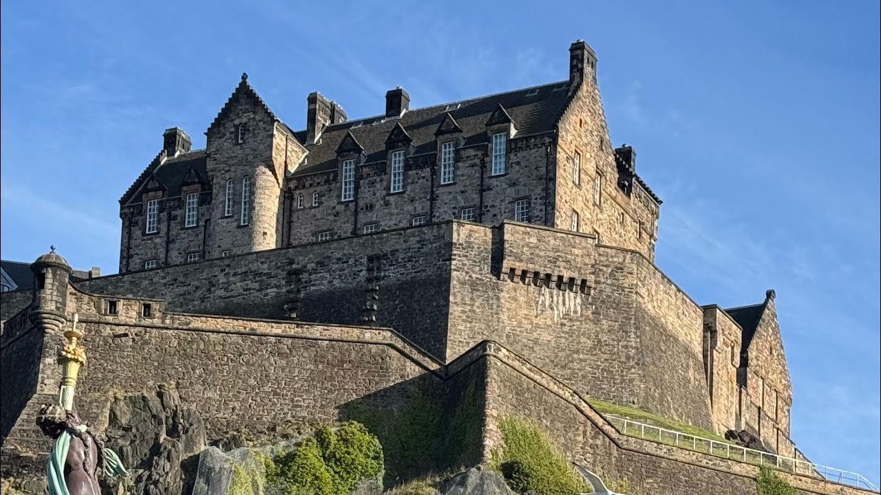 Beautiful Edinburgh @PriyaJeetThakur @RjPurab @amitnegivlog @PahadiBhaiPiLoChai