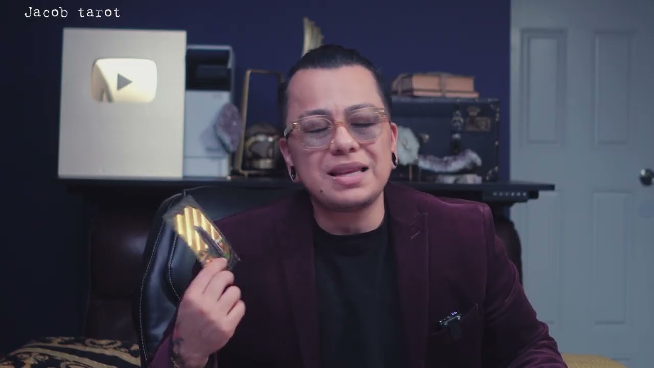 LIBRA! JUSTAMENTE AHORA APARECE Y CONFUNDE LAS COSAS PARA TI!