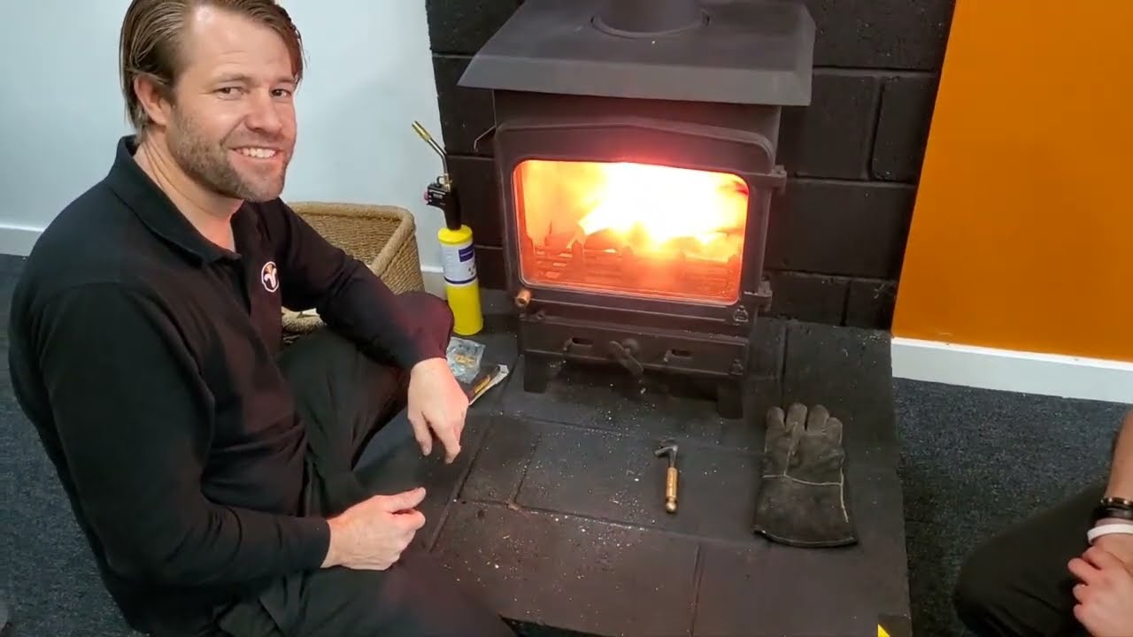 Starting a Proper British Fire in Multi-Fuel Stove