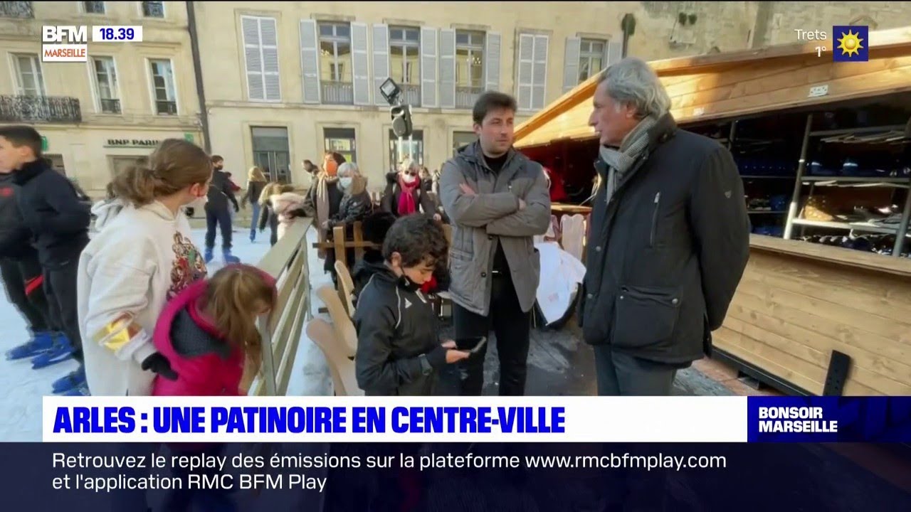 Arles : Brian Joubert fait une démonstration de patinage