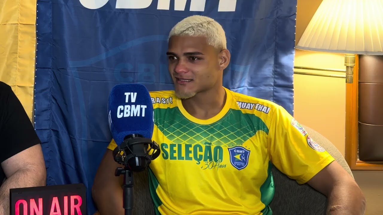 Artur Mariano recebeu Ryan Canedo na TV CBMT direto da Tailândia no mundial de Muay Thai 2026