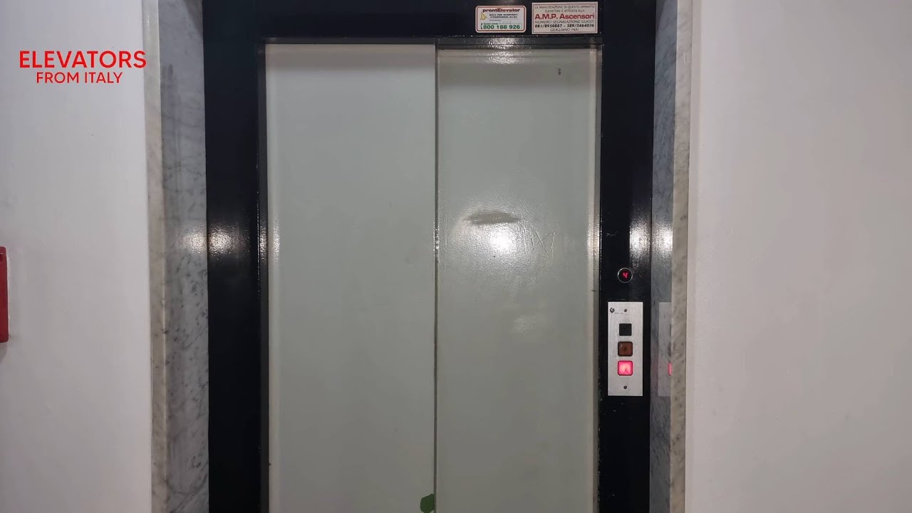1994 Griec.a.m high-draulic elevator@Ida Building 1, Aversa, Italy