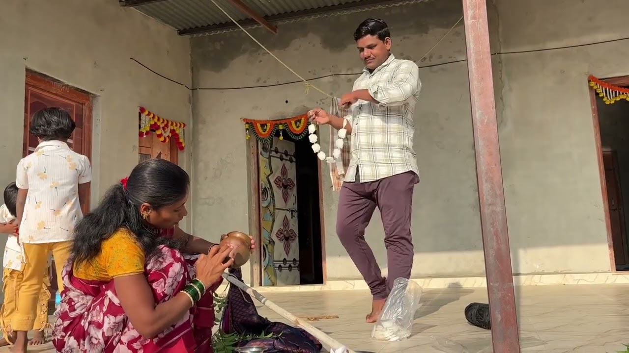 बायको मला पाडव्या दिवशी सुधा बायकांची कामे सांगते या मुळी तर भांडण लागतात 😭#गावठीनिलेशपुनम 