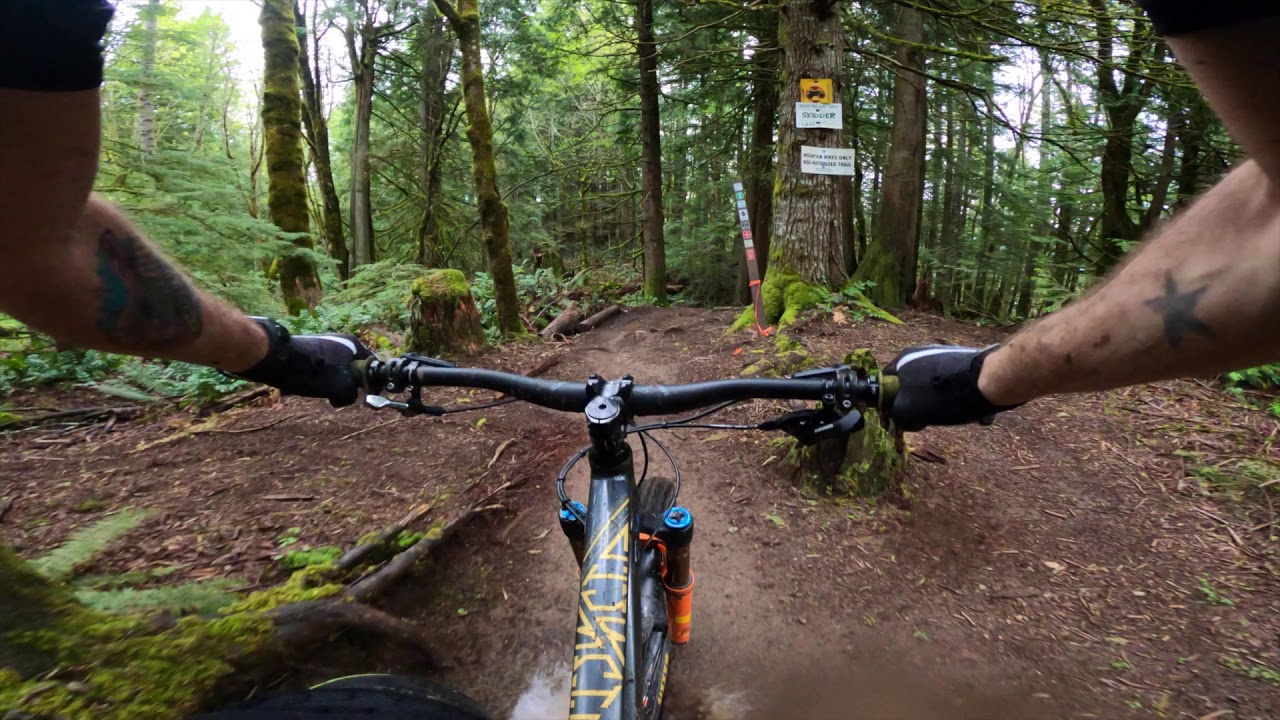 35 vs 31.8 Handlebars (Worst Comparisons Video Ever!) Commencal Meta HT