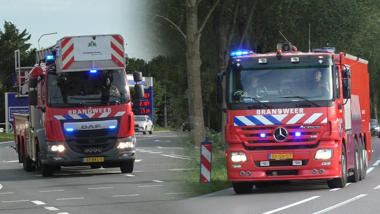 Brandweer Autoladder en Schuimblusvoertuig met spoed naar forse woningbrand in Bleiswijk