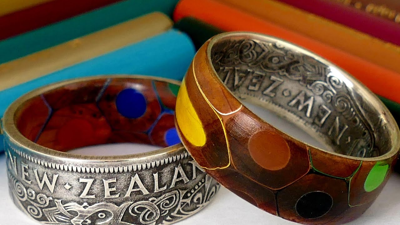 I Make a Ring with Colored Pencils and a Coin