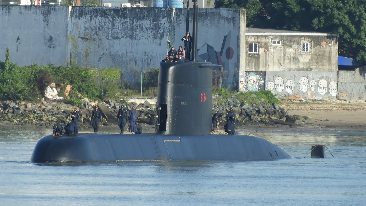 Chegada do Submarino Tikuna (S-34)