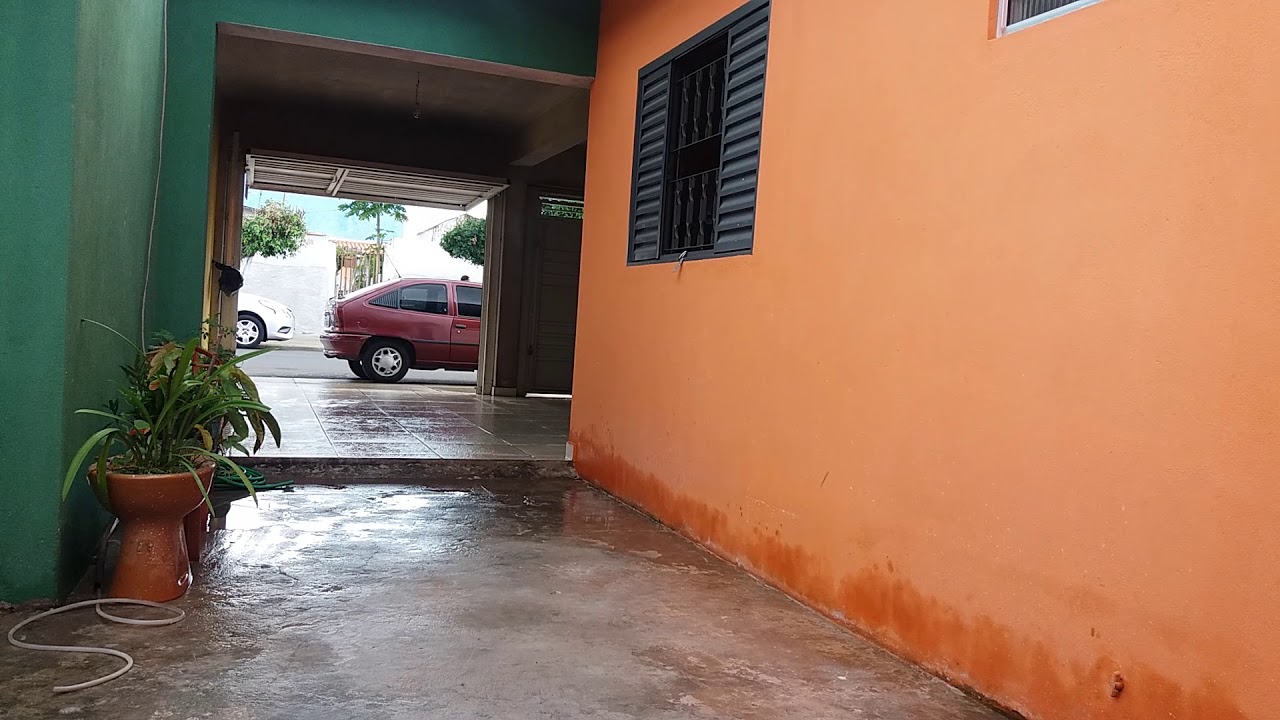 To filmando aqui dentro do quintal