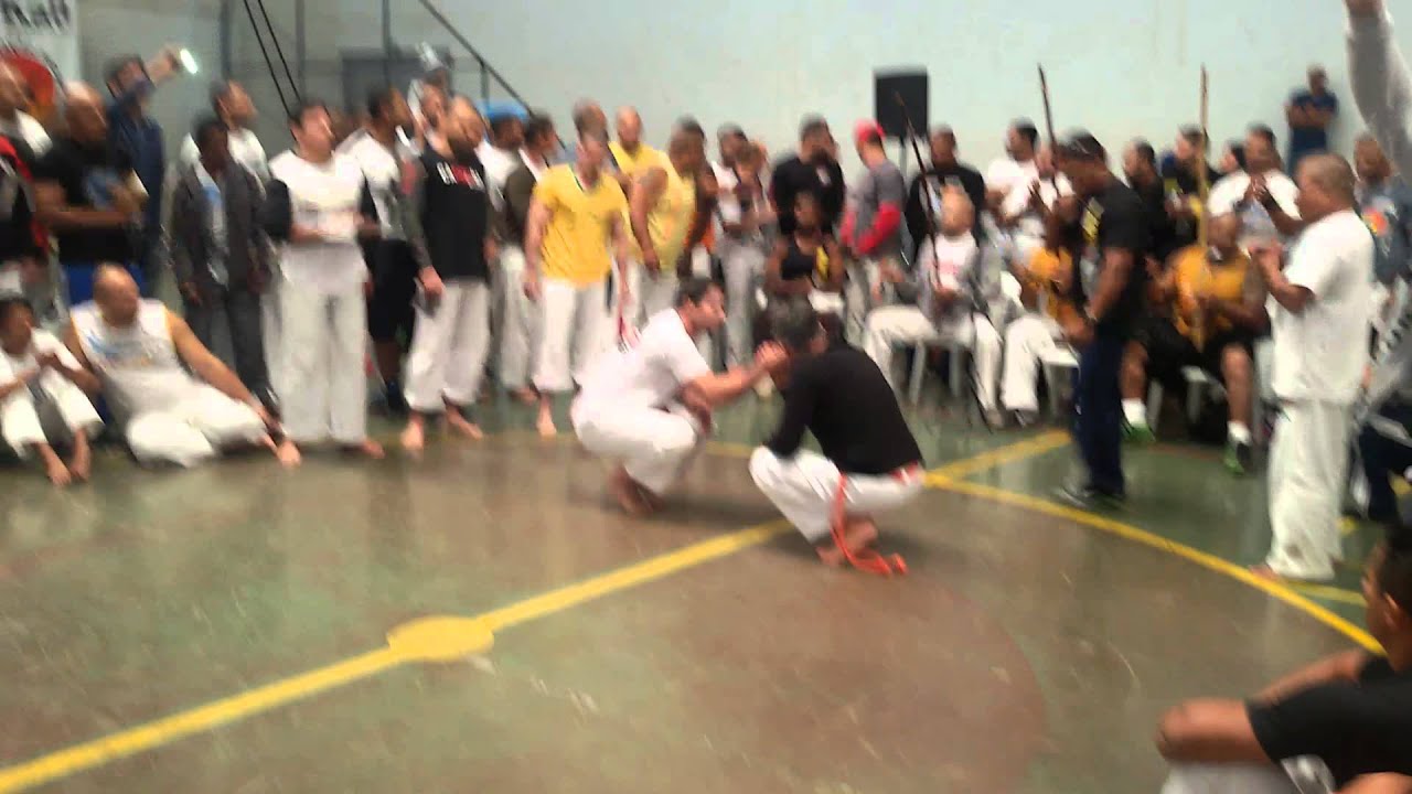 Campeonato de Capoeira Ave Branca - Jogo de Mestres