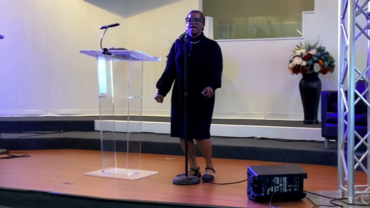 Happy sung by Temyha M.