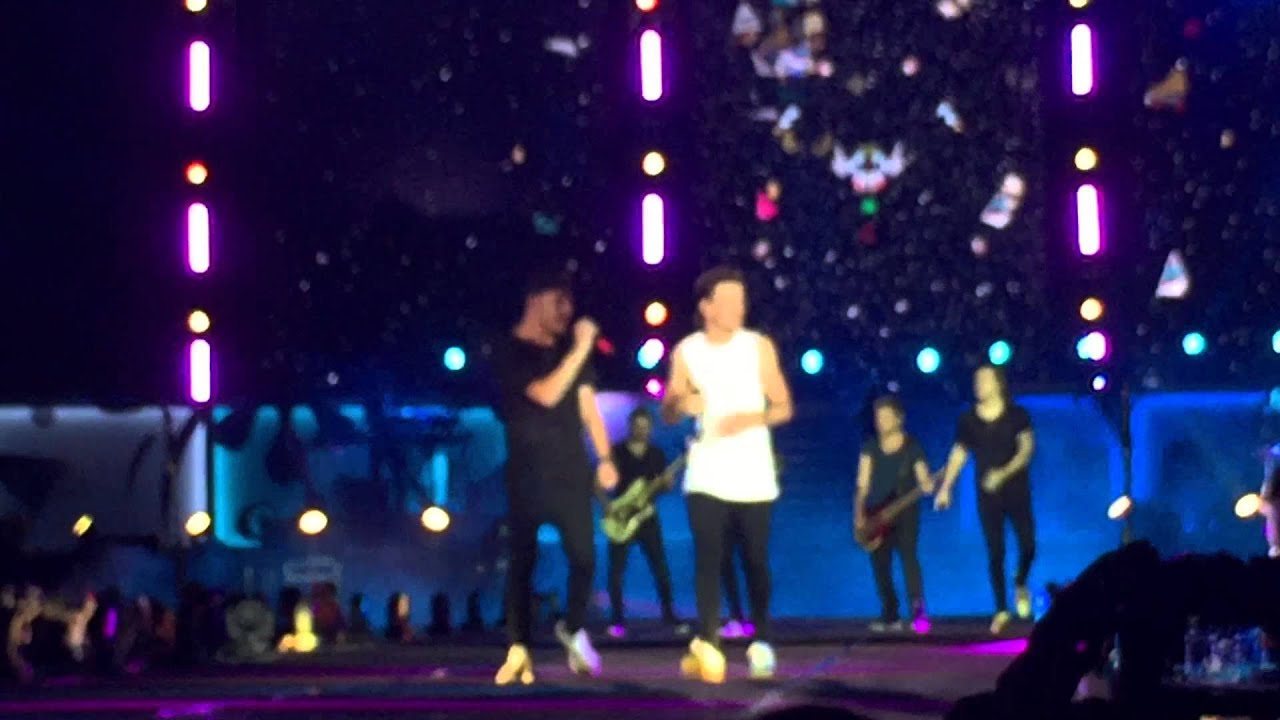 ALIVE - ONE DIRECTION (ON THE ROAD AGAIN TOUR MANILA, 03-22-15)