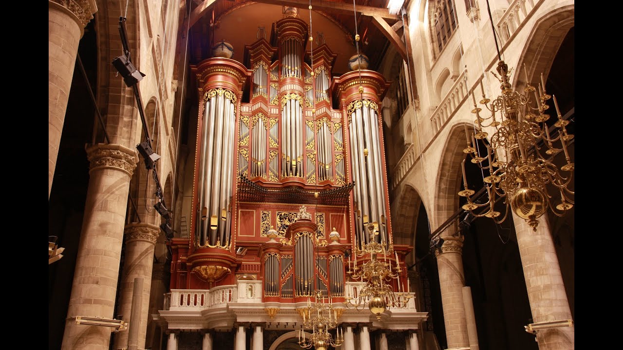 Handel's Chaconne in G major HWV 435 performed on the organ!