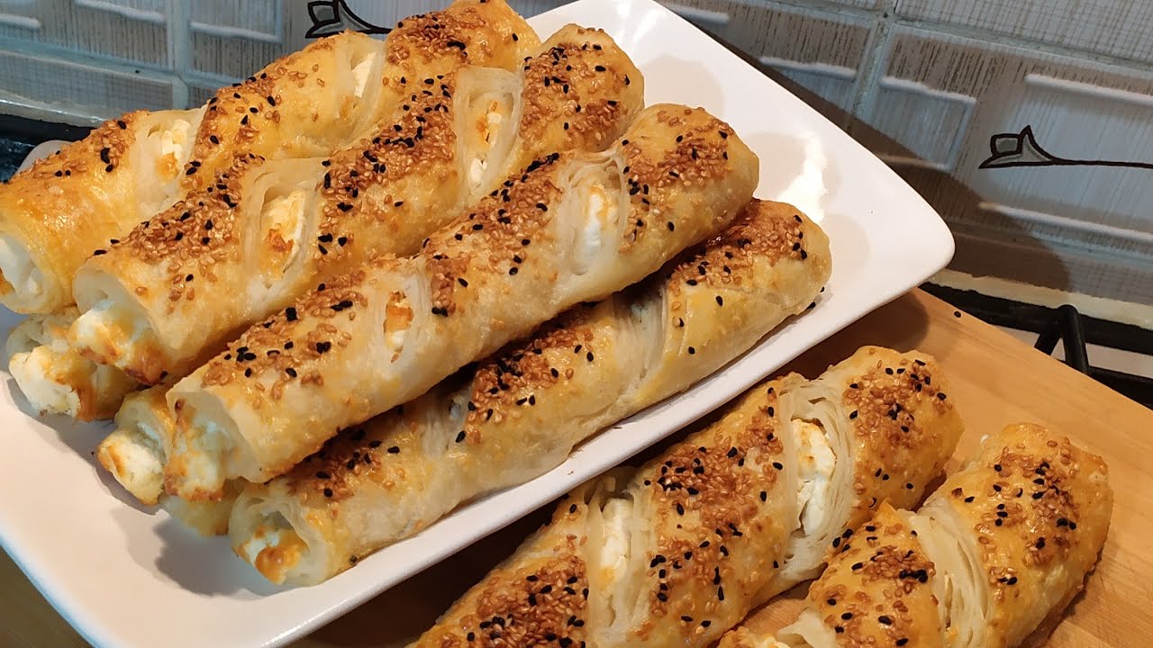 TÜM BÖREK TARİFLERİNİ BİR KENARA KOYUP BUNU DENEYİN | SODALI PUF BÖREK !!