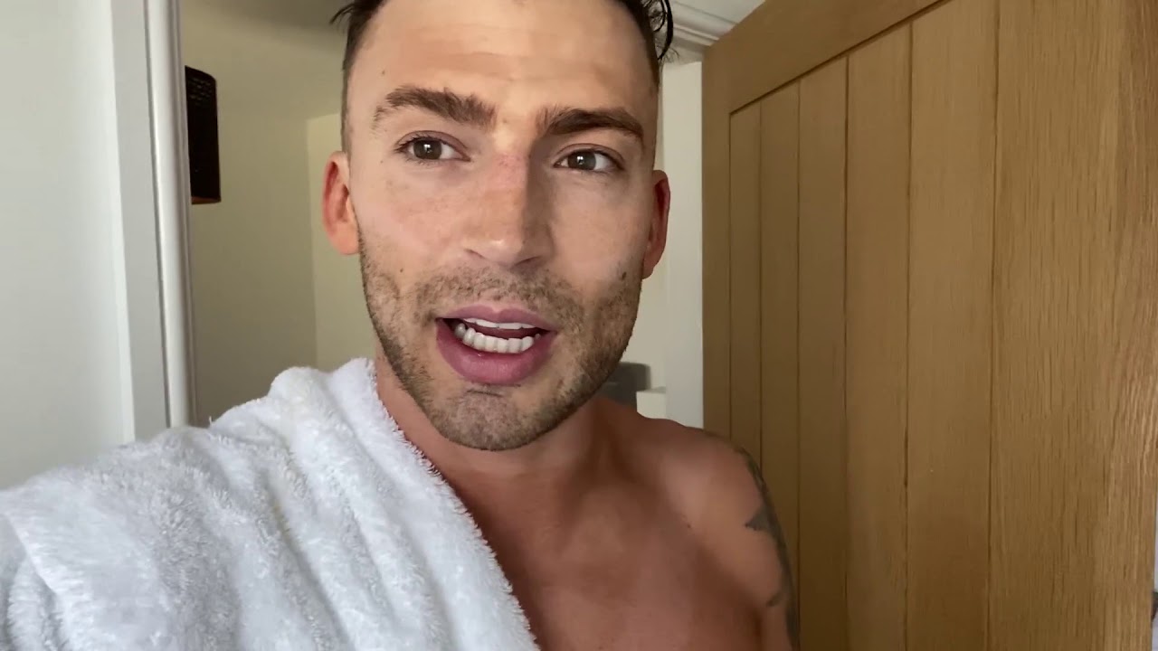 Jake Quickenden Lockdown Vlog Playing Beer Pong & Date Night!