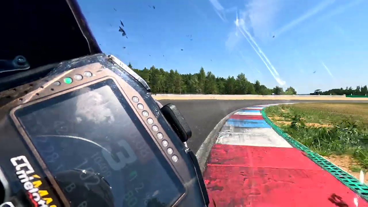 Brno - AA Round 3 - Race 1 - Cup 600 - R6 2:10