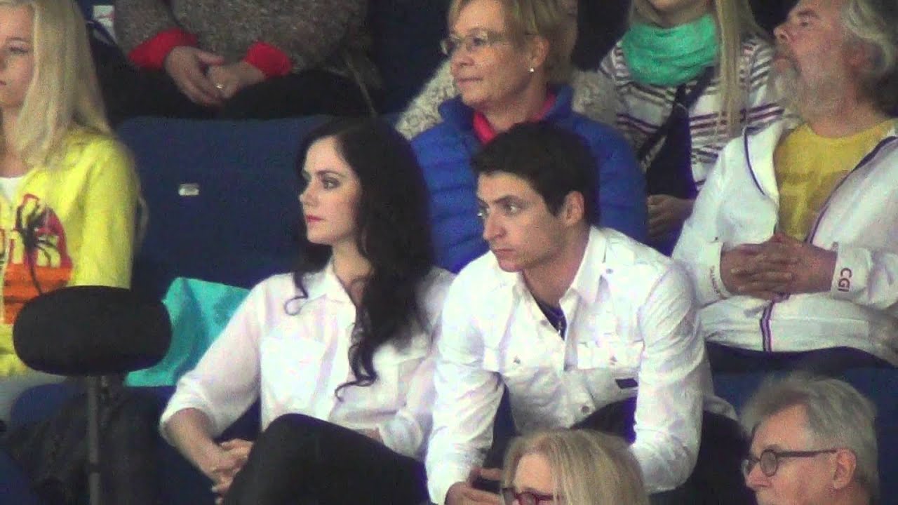Finlandia Trophy 2013 Tessa VIRTUE / Scott MOIR watchining Yuzuru HANYU FS 00547