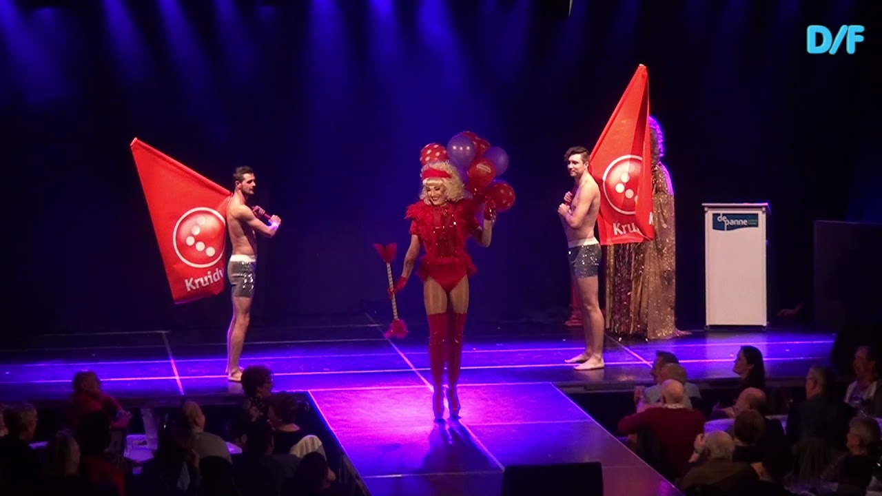 persoonlijke voorstelling - op de verkiezing van Miss der Missen Drag queen de panne 2019