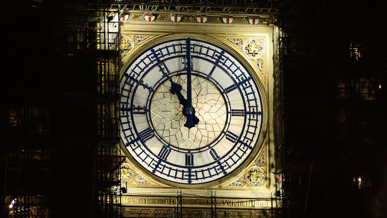 Watch again: Big Ben bongs as Brexit transition period ends