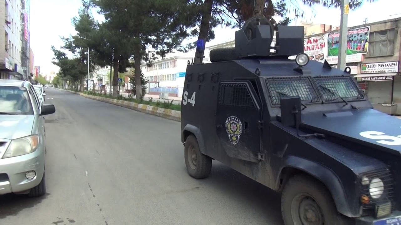 Sokağa çıkma yasağıyla Bismil hayalet şehrine döndü