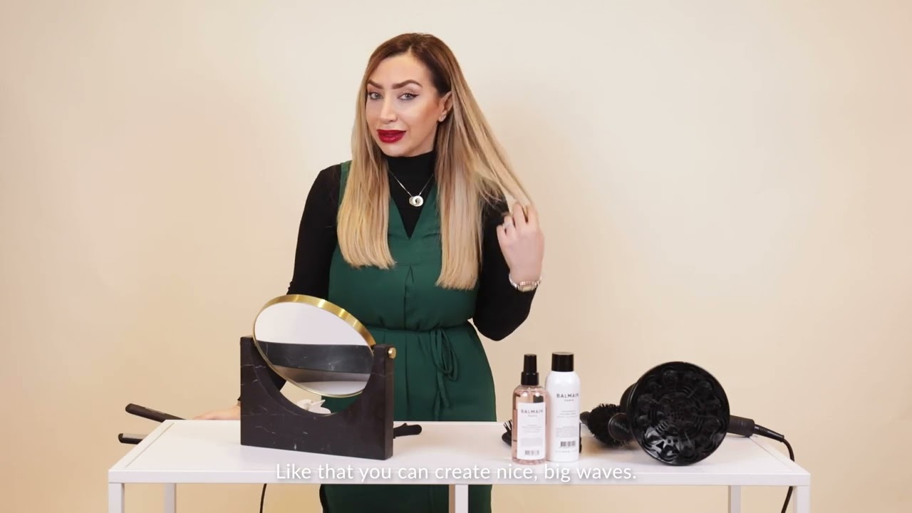 ILLUM Beauty Tips: How to Create Bouncy Curls with Your Straightener
