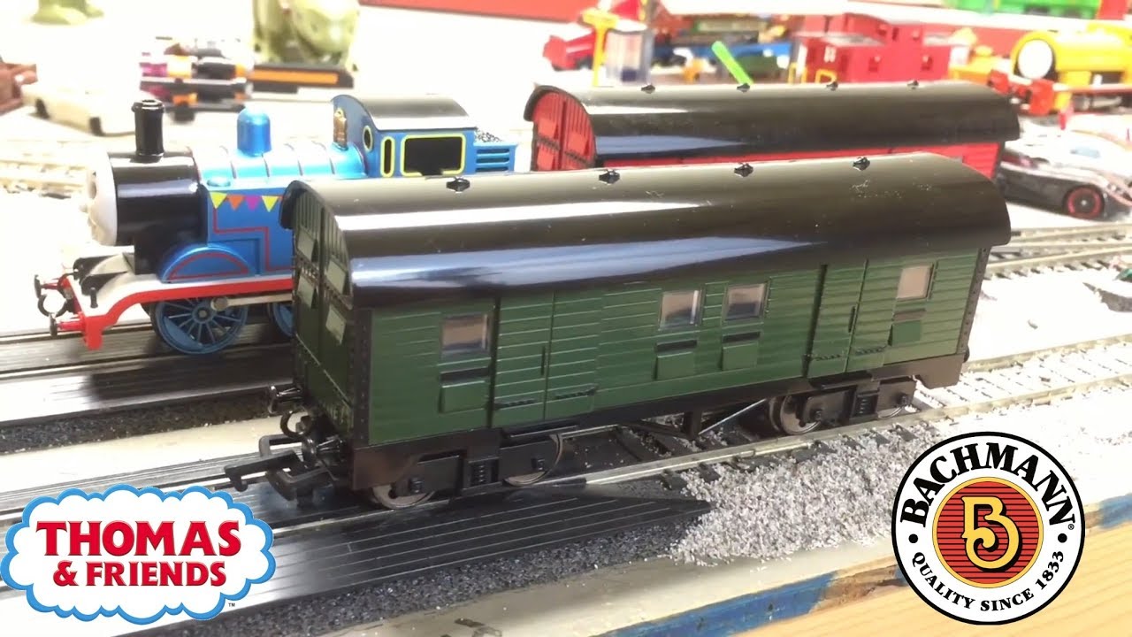 Celebration Thomas the Tank Engine with Red and Green Mail Car HO Scale Bachmann trains