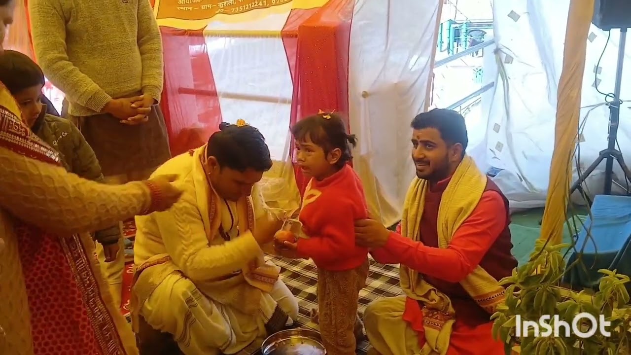 दोस्तो पहले दिन की  भागवत कथा का  शुभारंभ सुबह की पूजा-पाठ से ।विडियो को लाईक कमेंट शेयर कीजिए।🙏👍