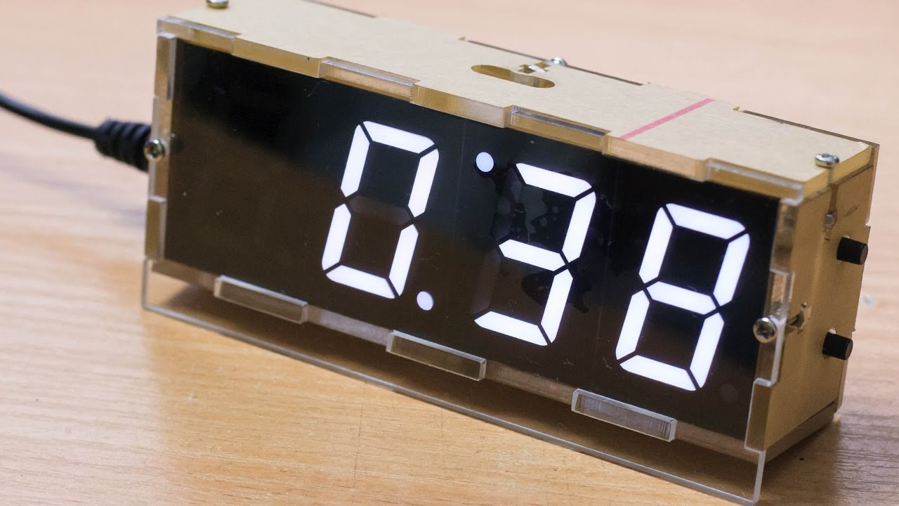 Часы с крупными 7 сегментными индикаторами, DIY конструктор.