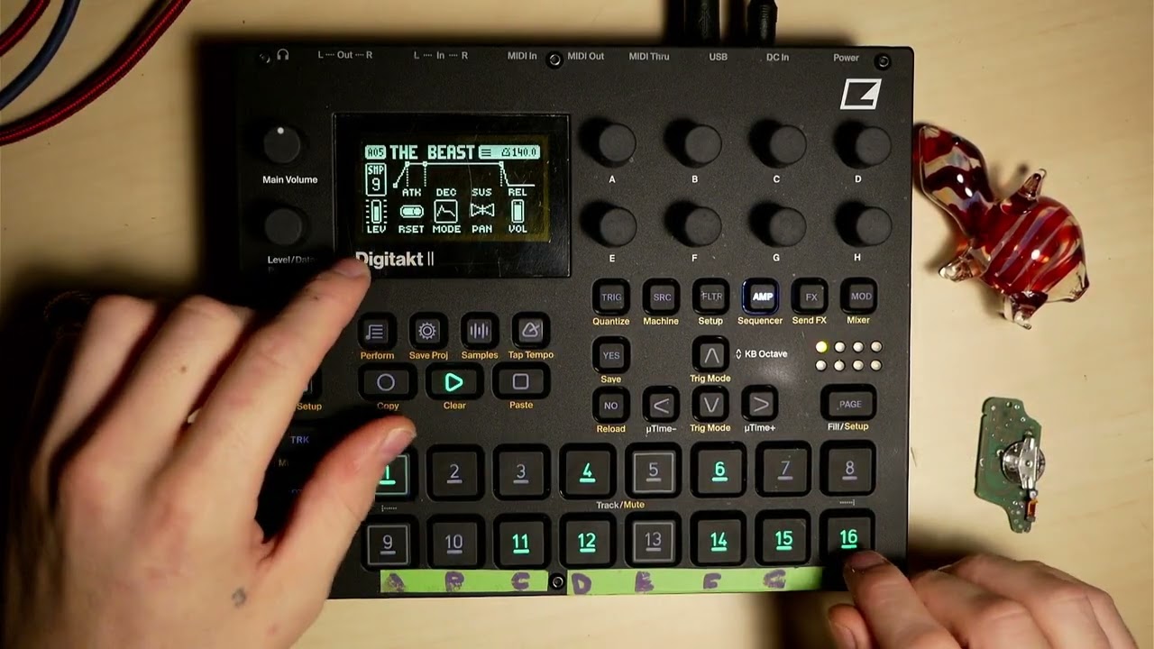 The Digitakt 2 is A BEAST