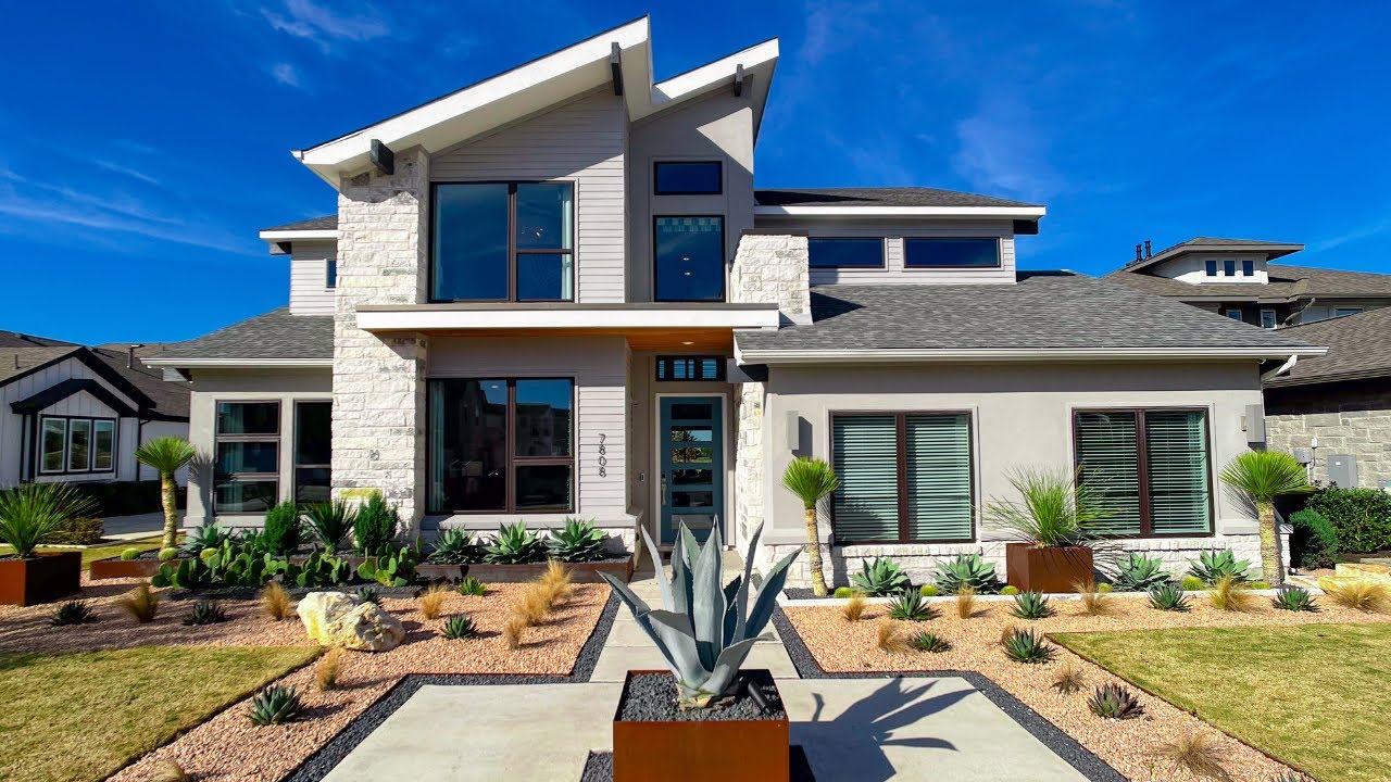 TOUR A $800K LUXURY NEW CONSTRUCTION HOME | Austin Real Estate | Perry Homes Tour