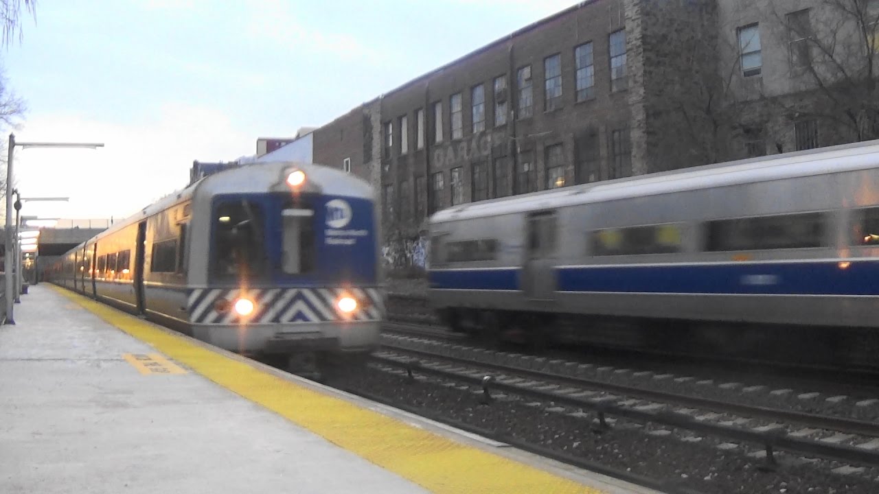 Metro North Early Thursday Morning at Williams Bridge