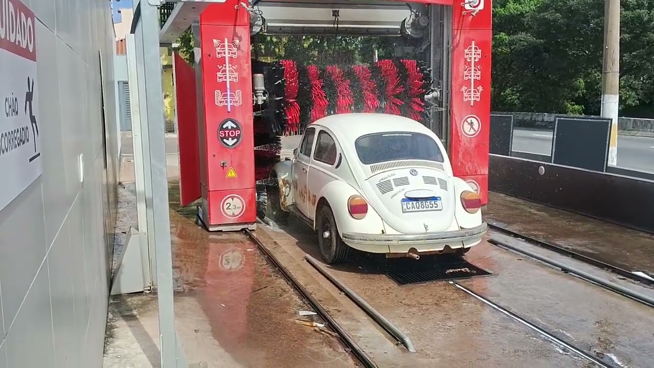 Será que esse barro grudado sai do fusca ?