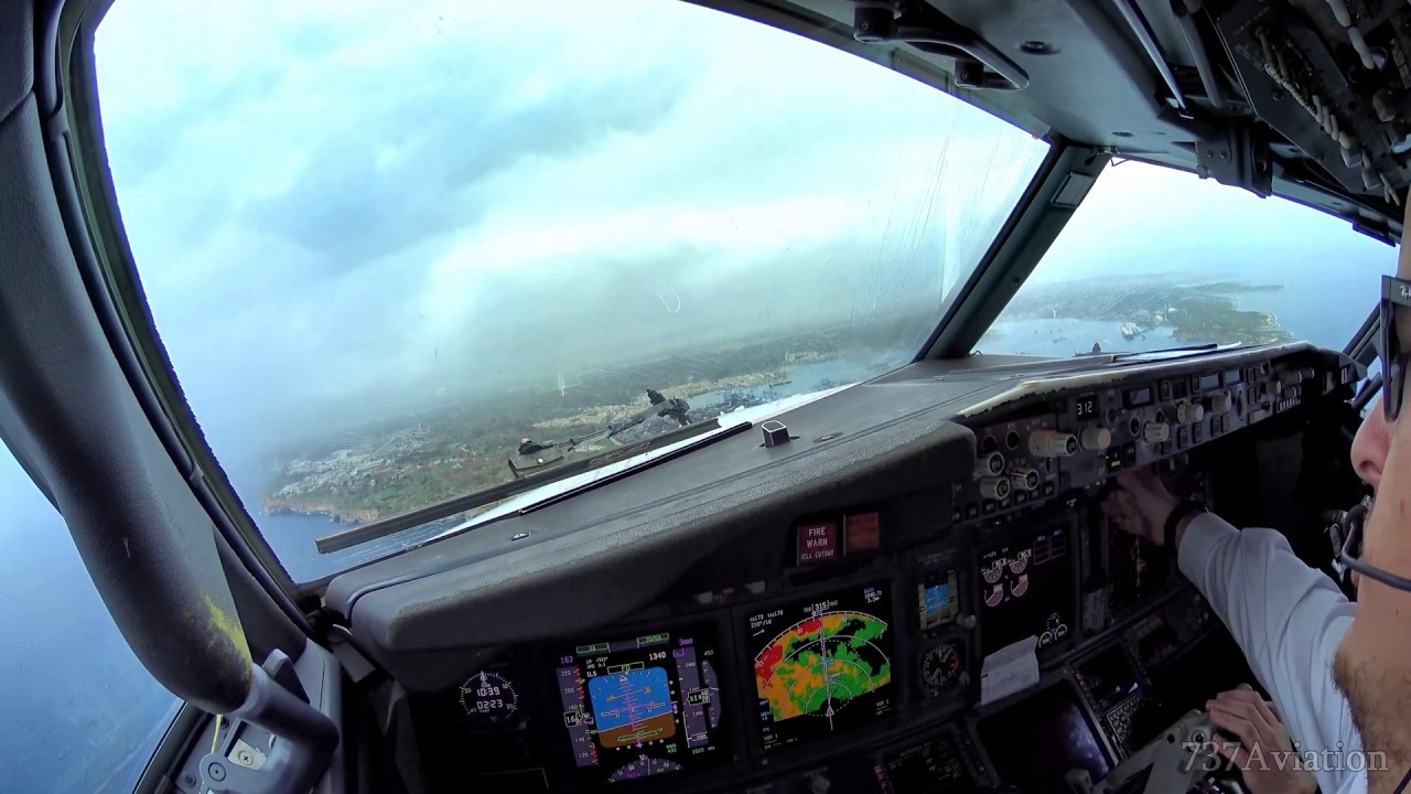 4K Boeing 737 go around in Malta