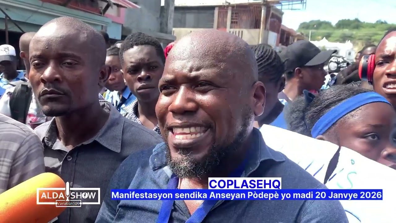 MEZANMI GWO MANIFESTASYON NAN VIL PÒDEPÈ |  PWOFESÈ YO MANDE POU LETA PEYE YO. YAP BLOKE LARI A