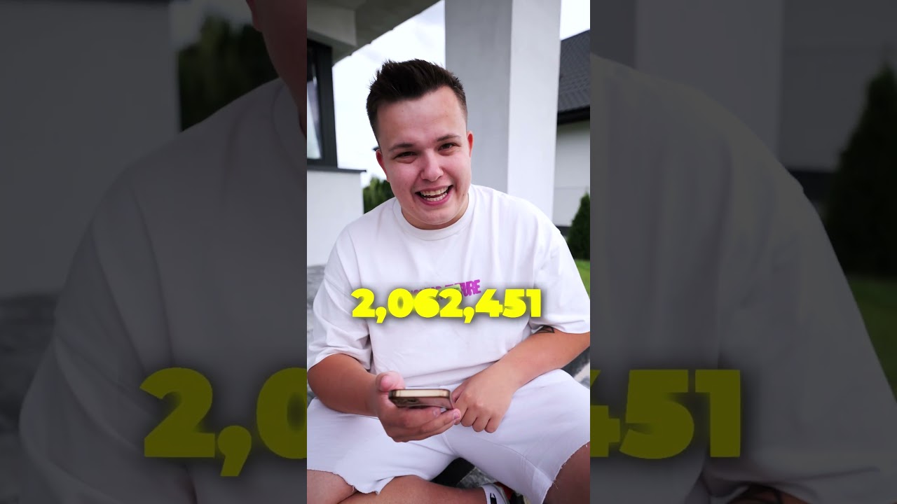 ILE ZAROBIŁ M&Oacute;J NAJLEPSZY FILM NA KANALE!  #rogalik #ekipa #shorts