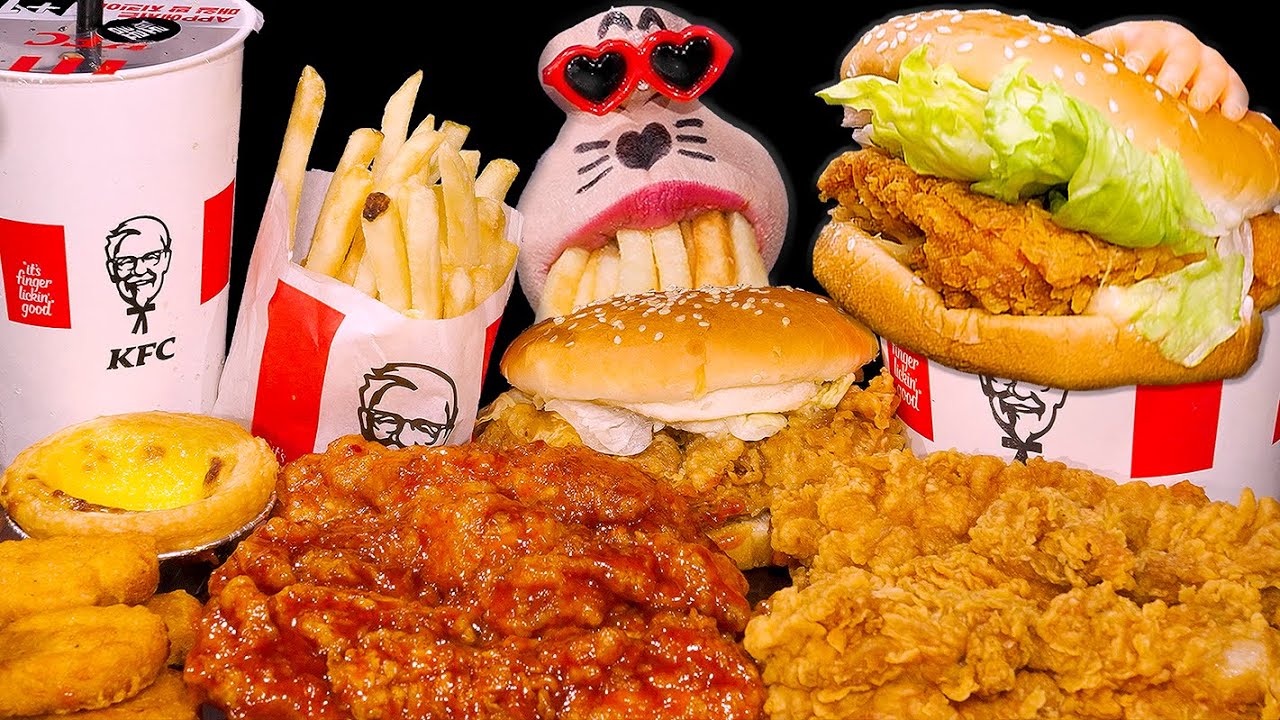 Праздник KFC! Курица, тарталетки и все хрустящее!🍗 ASMR Mukbang Eating Show :)