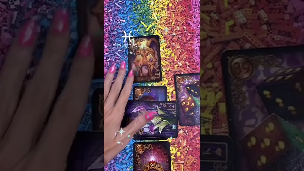 Cards for Piscis in March 2022