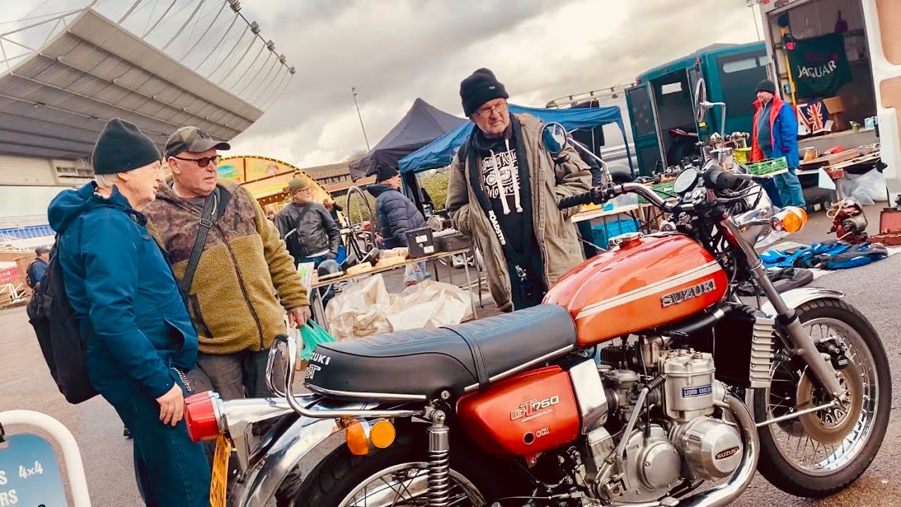 В продаже мотоциклы из Кемптон-Парка: Honda CB400, Harley Reynolds 531, BSA Catalina Scrambler, S...