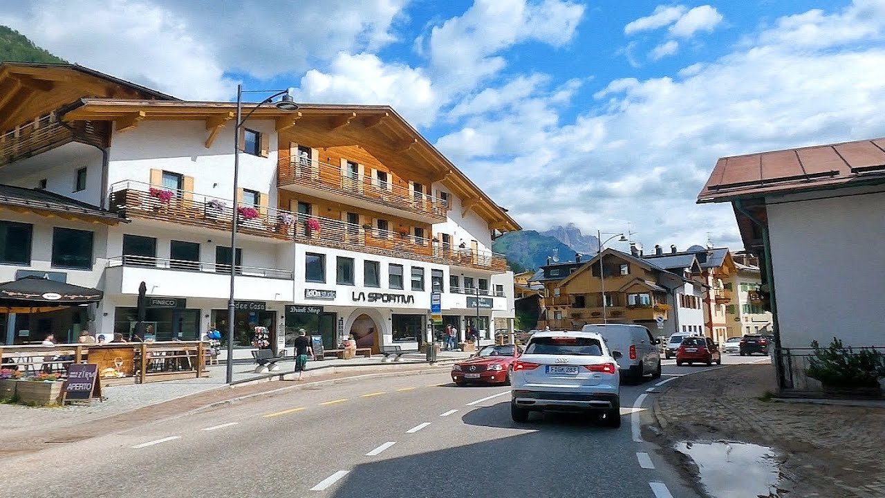 VAL DI FASSA scenic drive |  TRENTINO DOLOMTES Italy