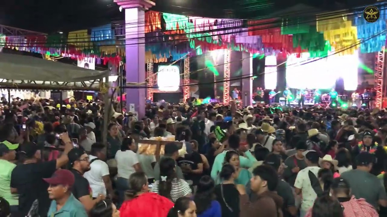 UNO DE LOS SONES MAS SOLICITADOS EN EL CARNAVAL PUTLECO INTERPRETADO POR LA FURIA OAXAQUEÑA