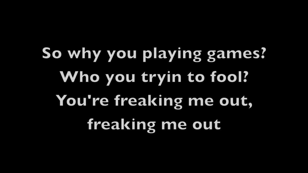 Freaking Me Out - Simple Plan (Lyrics)