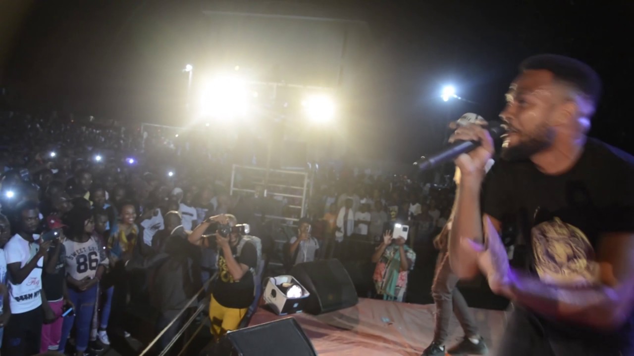 Lil'Simba - LEWO (Live) Stade Ajao